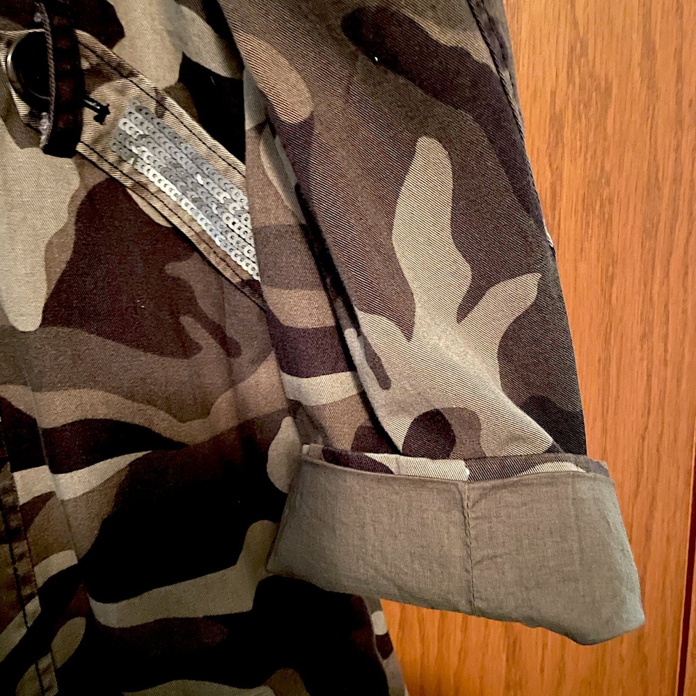 INC brand camouflage print 100% cotton trench coat. Size 1X. Very cute! - Picture 7 of 9
